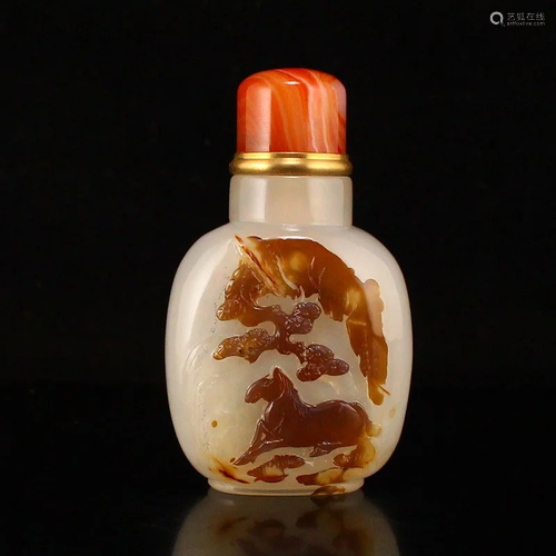 Qing Agate Low Relief Lucky Horse Design Snuff Bottle