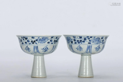 PAIR OF BLUE & WHITE 'LOTUS' HIGH-FOOT CUPS