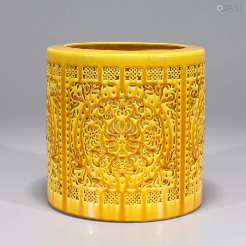 Chinese Ming Style Yellow Porcelain Brush Pot