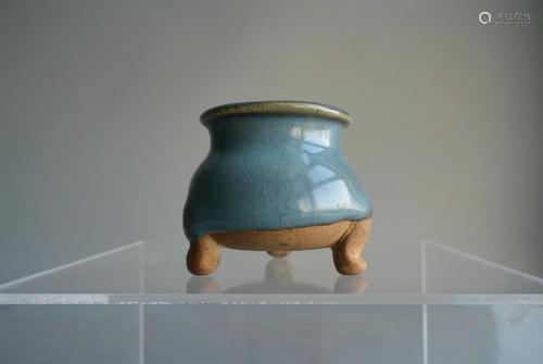 Porcelain Song Dynasty Jun Yao glazed Tripod Censer