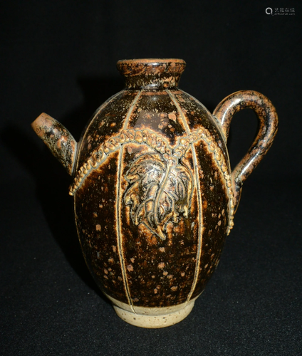 Porcelain glaze in the song dynasty melon prismatic