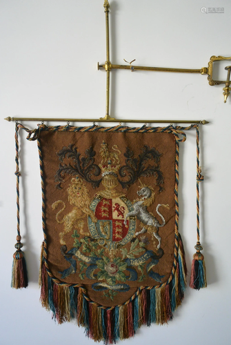 Badge banner with gold gilt bracket