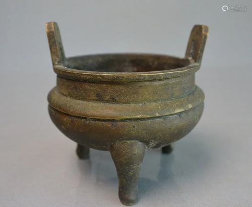 A BRONZE DOUBLE HANDLE CENSER QING DYNASTY