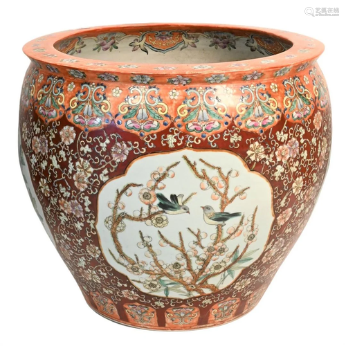 Large Chinese Rose Medallion Porcelain Planter, having