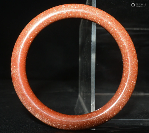 Chinese Venus Glass Bangle