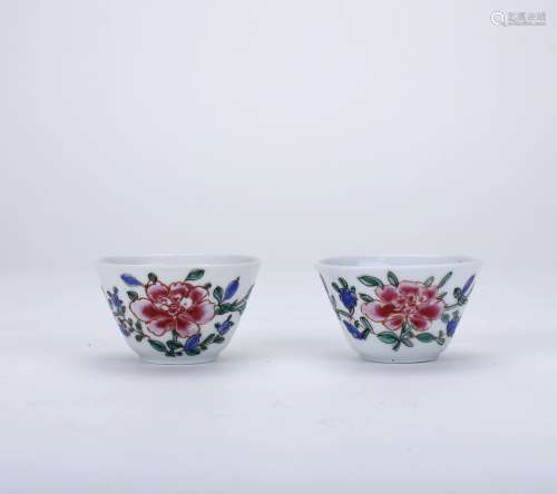 A Pair Of Famille Rose Porcelain 