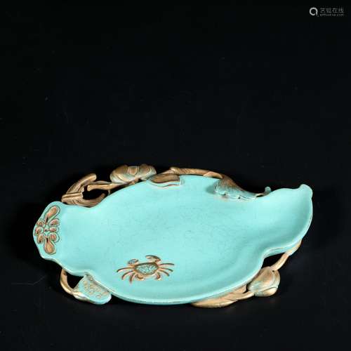 Glazed Gold Painted Porcelain Brush Holder