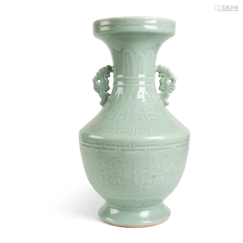 CELADON-GLAZED 'HU' VASE QING DYNASTY, 19TH CENTURY