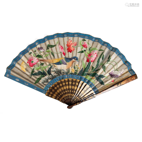 LARGE LACQUERED AND PAPER 'BIRD WITH FLOWER' FAN QING