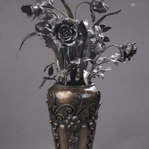 F. WILLEPUT (Ecole Belge moderniste) Vase au bouquet de fleu...