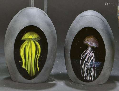 Two jellyfish in Murano glass h. 1980. One green and the oth...