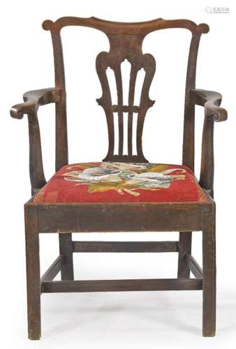 George III armchair of Chippendale design in mahogany wood, ...