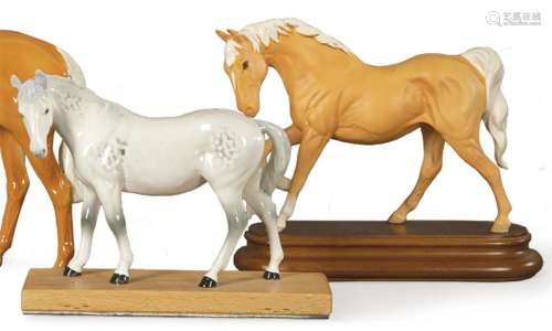 Set of two Beswick porcelain and biscuit painted horses. Eng...