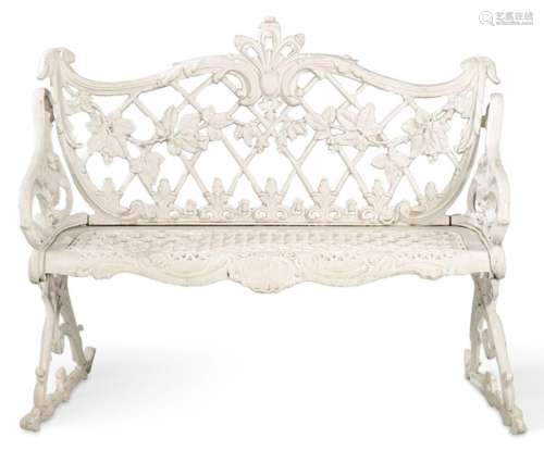 Garden bench in cast iron and painted in white. S. XX size 7...