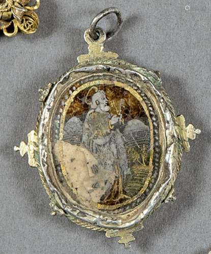Oval gilt silver locket, Spain 17th century. With painting o...