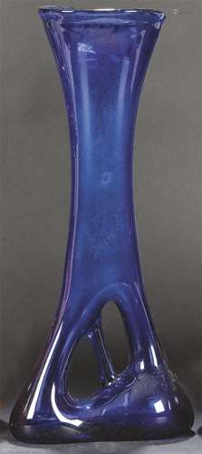 Cobalt blue Murano glass vase. Height: 46 cms.