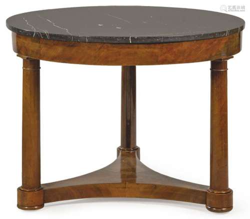 Empire pedestal table, with a circular Saint-Anne marble top...