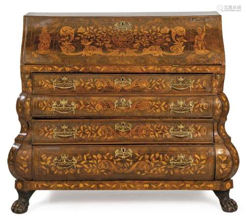 Rococo bureau with a sinuous profile in walnut wood, decorat...