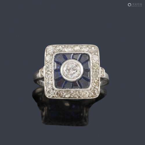 Ring with diamonds of approx. 0.85 ct in total and…