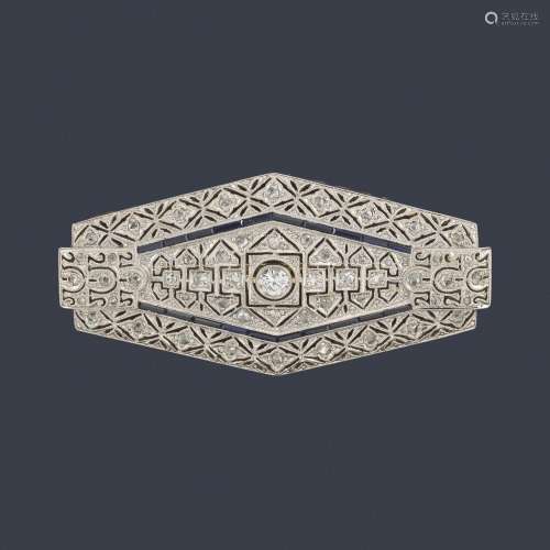 Plaque brooch with rose and brilliant cut diamonds…