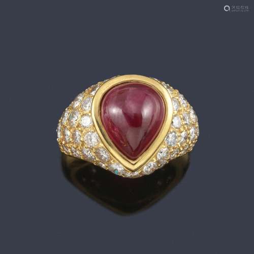 Cabochon ruby ring approx. 6.24 ct with rhinestone…
