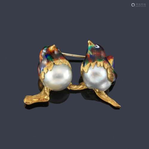 Brooch with the motif of two birds with pearl and …