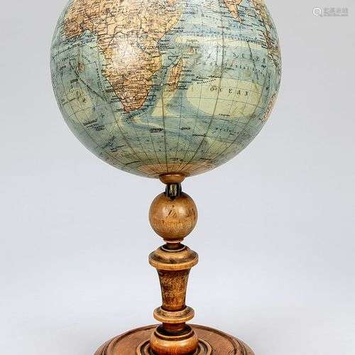 Globe terrestre, fin du XIXe siècle, portant l'inscription '...