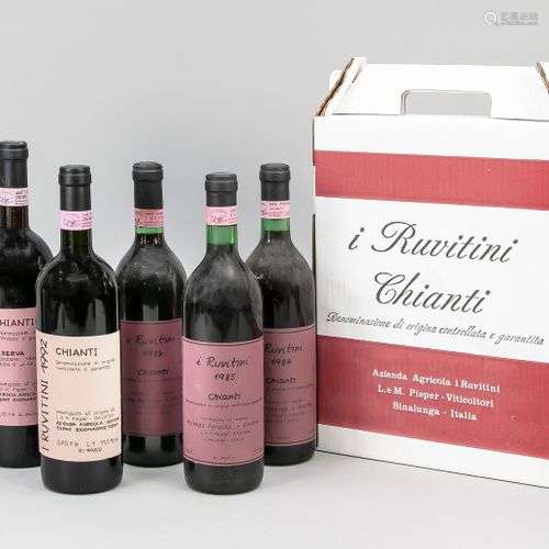 5 bouteilles de Chianti i Ruvitini, millésimes entre 1984 et...