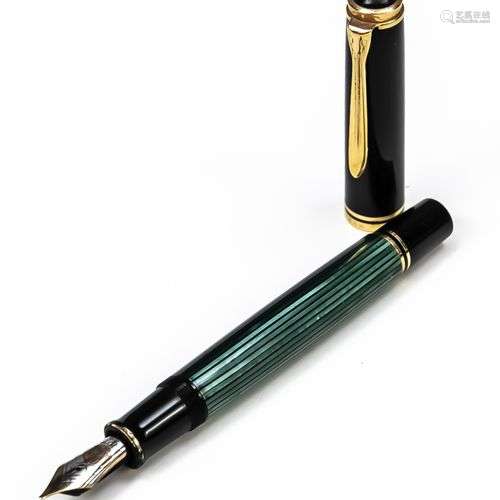 Pelikan, stylo-plume à piston, 2e moitié du 20e siècle, 14 C...