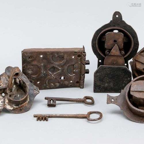 5 serrures anciennes avec clé, 18e/19e siècle, fer forgé, à ...