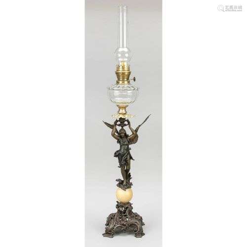 Lampe à pétrole figurative (Mariage), fin du XIXe siècle, fo...