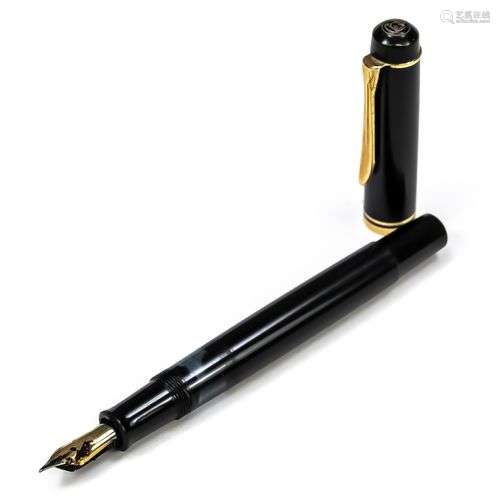 Stylo-plume à piston Pelikan, 2e moitié du 20e siècle, plume...