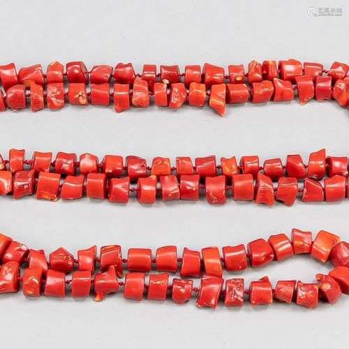 Long collier de corail, tranches de corail rouge sur fil, l....