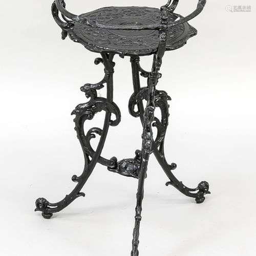 Petite table d'appoint, 19e/20e s., fonte, laqué noir, h. 62...