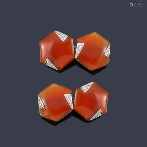 Hexagonal cufflinks with polished carnelian and di…