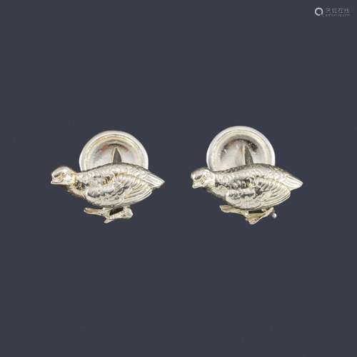 Cufflinks in the shape of partridges made of silve…