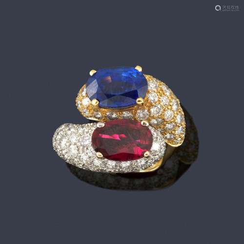 Ring 'you and me' with ruby ​​oval cut of approx. ...