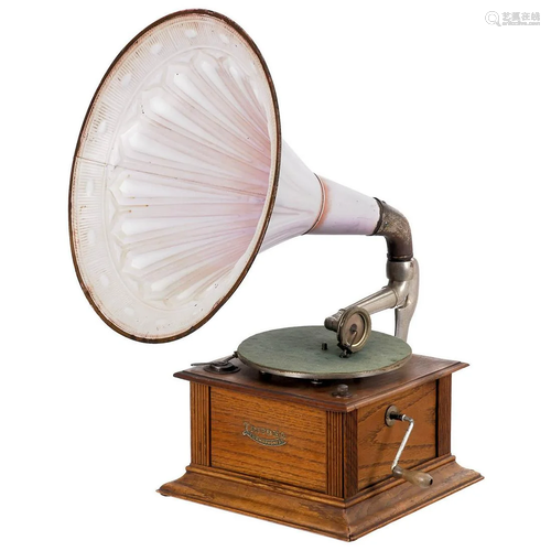 Tritona Horn Gramophone, c. 1914