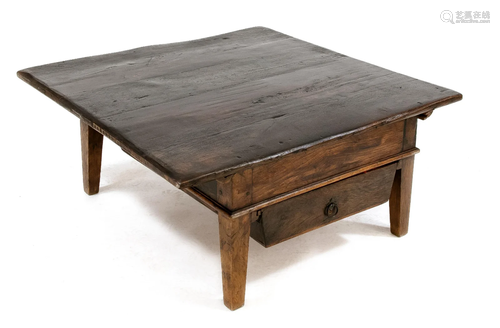 Rustic table 18th century, sol