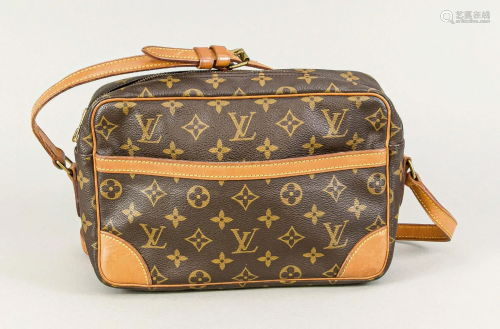 Louis Vuitton, vintage crossbo