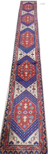 Carpet, 670 x 87 cm.