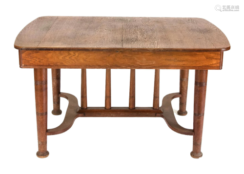 Extendable table around 1900,