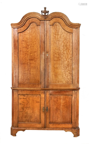 Baroque corner cabinet, 18th c
