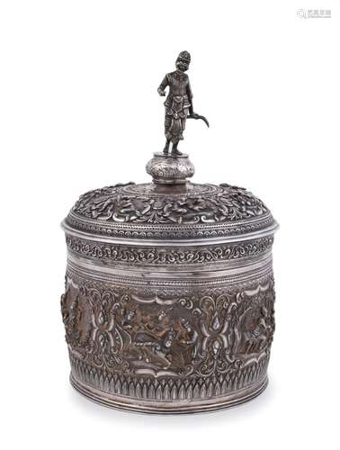 A stunning antique Burmese silver ceremonial betel box. Deco...