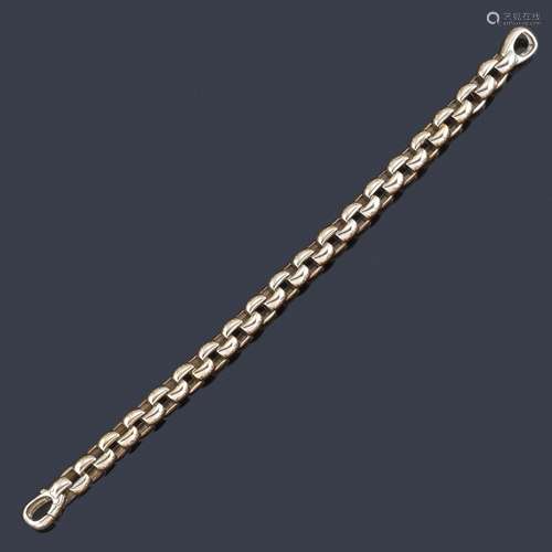 Chain link bracelet made of 18K white gold.…