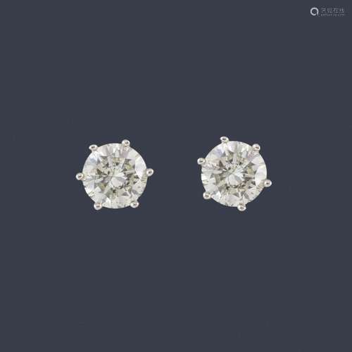 Sleepers with a pair of diamonds of approx. 1.36 c…