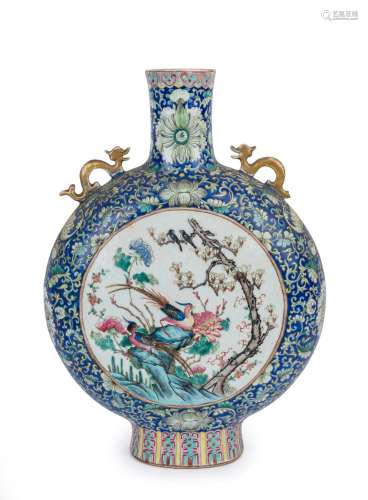 An impressive Chinese porcelain moon-flask vase decorated wi...