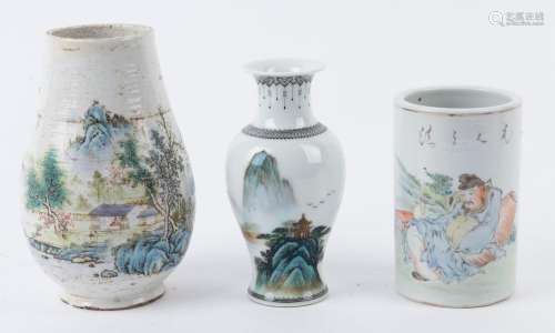 Three Chinese porcelain vases, Republic period, 20th century...