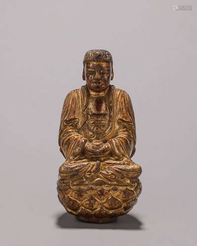 A gilt wood Sakyamuni buddha statue