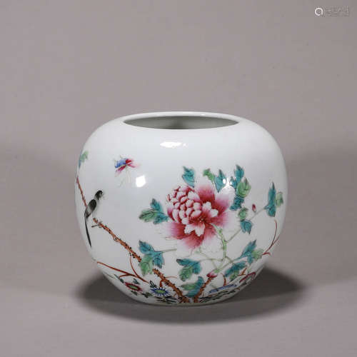 A famille rose bird and flower porcelain water pot